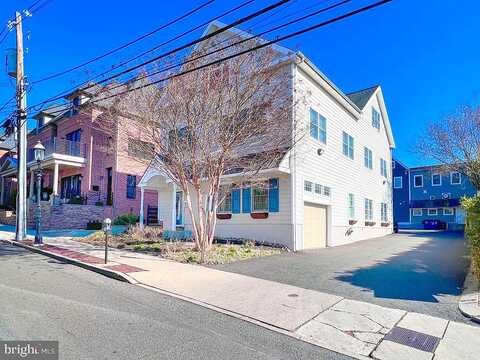S Hamilton St, DOYLESTOWN, PA 18901