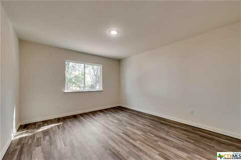 Aguila, SEGUIN, TX 78155