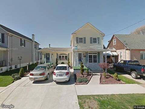 Poland, KINGSTON, PA 18704
