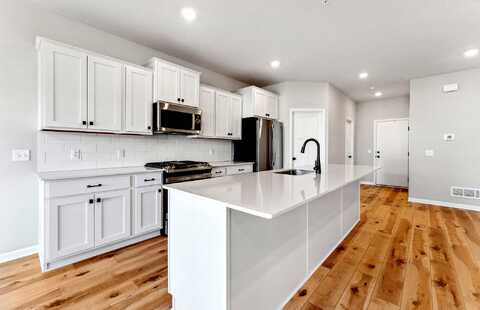 Jody, COTTAGE GROVE, MN 55016