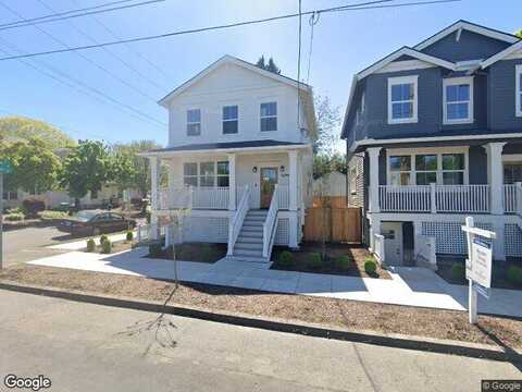 Cora, PORTLAND, OR 97202