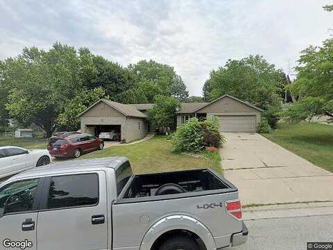Joan, GREEN BAY, WI 54302