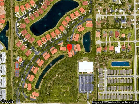 Robin Hood Cir, Naples, FL 34104
