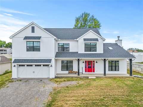 Porter St, Conway, PA 15027