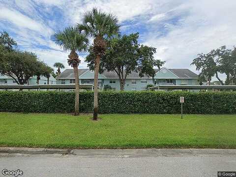 Wading Bird Cir, Naples, FL 34110