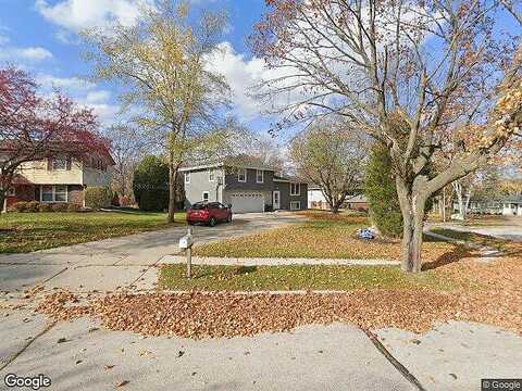 Meadowside, PEWAUKEE, WI 53072