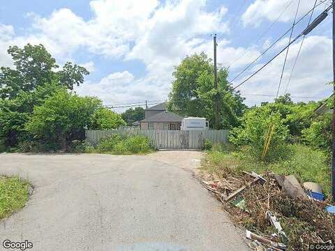 Earhart St, Houston, TX 77028