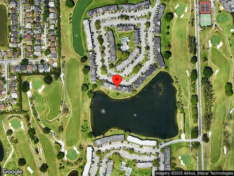 N Hollybrook Lake Dr, Pembroke Pines, FL 33025