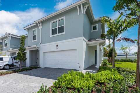 542 Parsons Way, Deerfield Beach, FL 33442