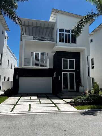 8286 NW 33rd Ter, Doral, FL 33122