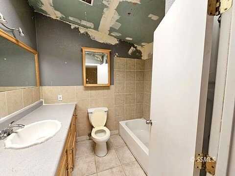 Helena, RIDGECREST, CA 93555