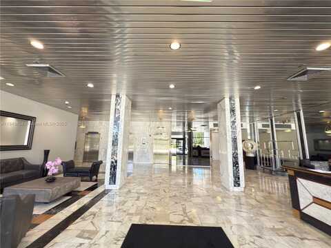 3675 N Country Club Dr, Aventura, FL 33180
