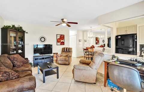141 NE 10th Ave, Hallandale Beach, FL 33009