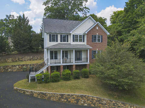 Honeysuckle, SALEM, VA 24153