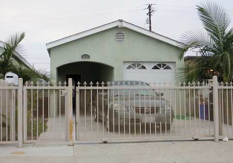 Grape, LOS ANGELES, CA 90002
