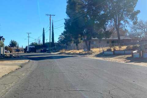 Avenue L14, LANCASTER, CA 93536