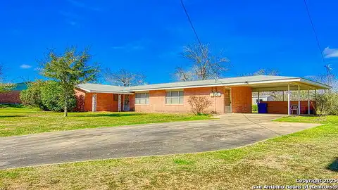 F, FLORESVILLE, TX 78114