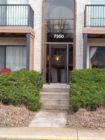 York, MINNEAPOLIS, MN 55435