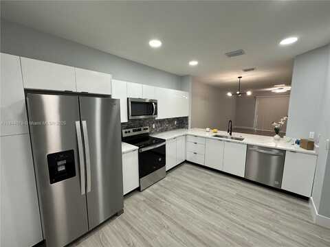 2764 SW 83rd Ave, Miramar, FL 33025