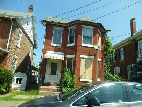 1St, BIRDSBORO, PA 19508