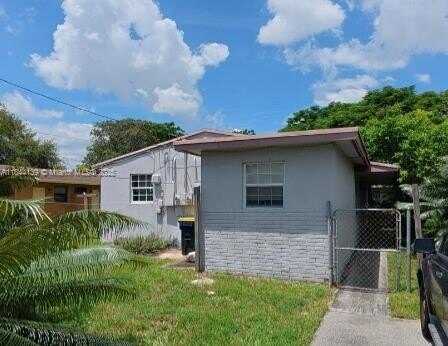 125 NW 12th Ave #1-2, Dania Beach, FL 33004