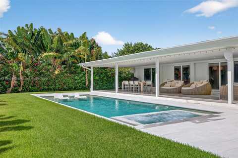 1001 Diplomat Pkwy, Hallandale Beach, FL 33009