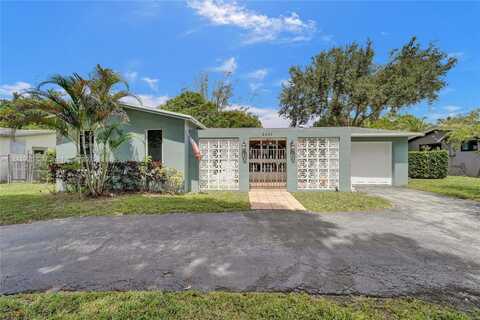 5421 SW 94th Ave, Cooper City, FL 33328