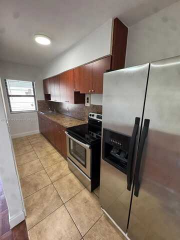 505 NE 82nd St, Miami, FL 33138