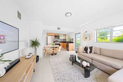 1050 7th St, Miami Beach, FL 33139