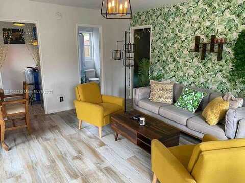 1516 S 17 th, Hollywood, FL 33020