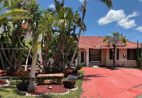 8453 NW 189 Street Rd, Hialeah, FL 33015