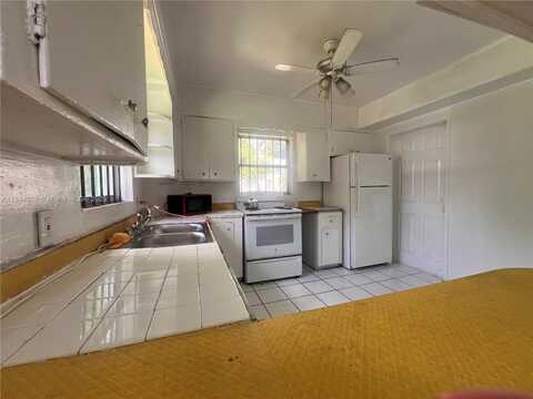 1720 NE 148th St, Miami, FL 33181