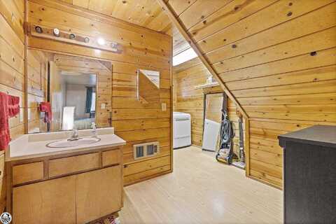 Bluebird Hill, TWAIN HARTE, CA 95383