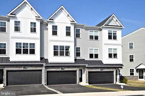 Warren, CHALFONT, PA 18914