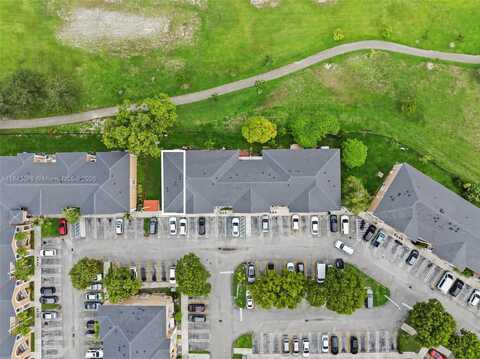 17600 NW 73rd Ave, Hialeah, FL 33015