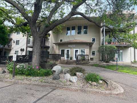 Cedar Lake, HOPKINS, MN 55305