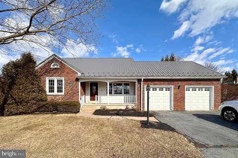 Main, REINHOLDS, PA 17569