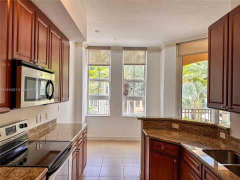 3001 NE 185th St, Aventura, FL 33180