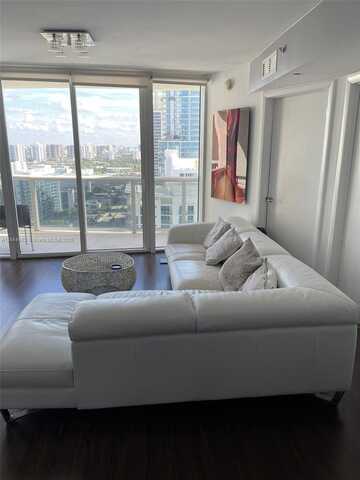 17201 Collins Ave, Sunny Isles Beach, FL 33160