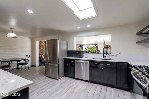 Fayette, TUCSON, AZ 85730