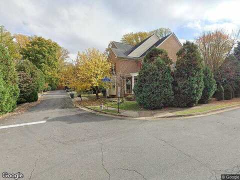 Pearl Fog, DUNN LORING, VA 22027