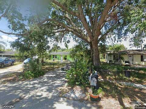 Charleston Park, ALVA, FL 33920
