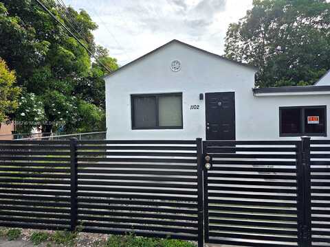 1102 NW 103rd St, Miami, FL 33150