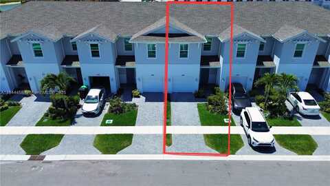 846 SE Grovebush Ln, Port Saint Lucie, FL 34984