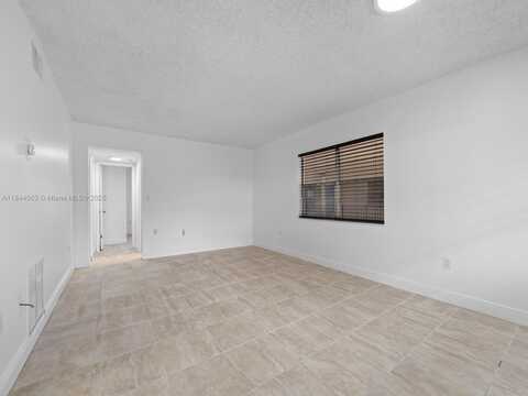 15391 S Dixie Hwy 59 Hwy, Palmetto Bay, FL 33157