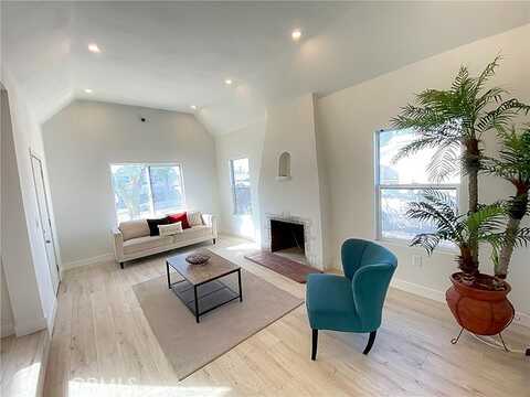 10Th, SAN BERNARDINO, CA 92410