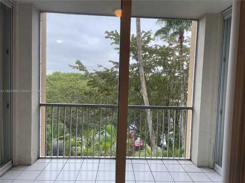 9805 NW 52nd St, Doral, FL 33178