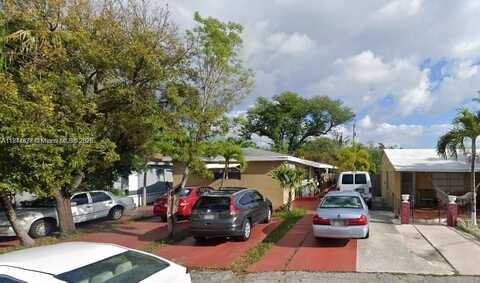317 SE 2nd St, Hallandale Beach, FL 33009