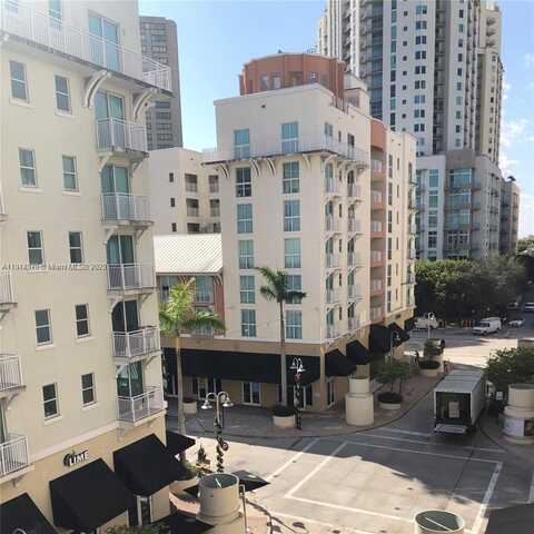 7275 SW 90th St, Miami, FL 33156