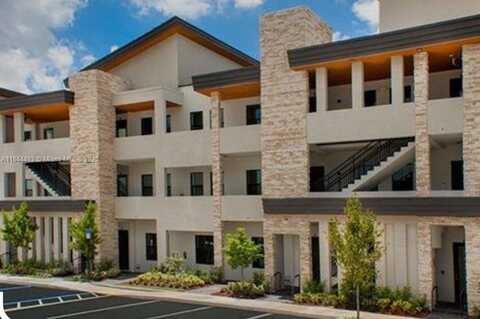 7825 NW 104th Ave, Doral, FL 33178